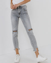 Load image into Gallery viewer, Mid Rise Distressed Ankle Jeans
